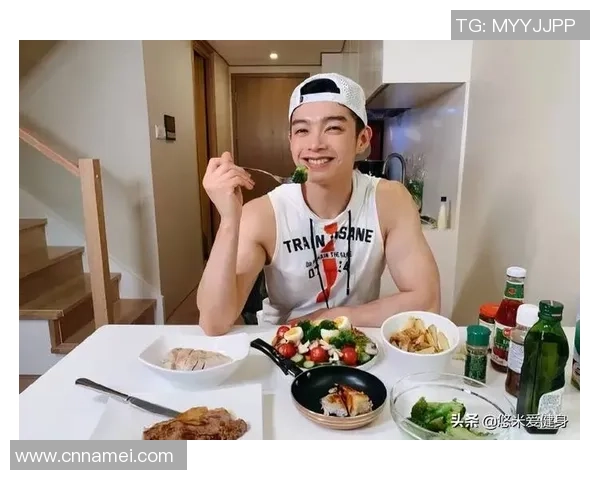 国内足球明星腹肌展示引发热议健身潮流新风尚 国内足球明星腹肌展示引发热议健身潮流新风尚