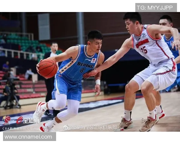 广州篮球队在锦标赛中以57分稳居积分榜首位展现强劲实力 广州篮球队在锦标赛中以57分稳居积分榜首位展现强劲实力